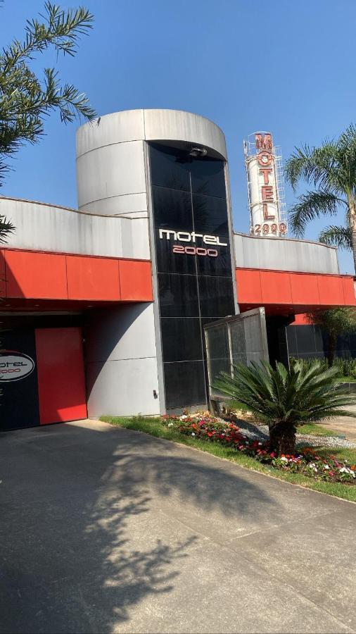 Motel 2000 Гуарульюс Экстерьер фото