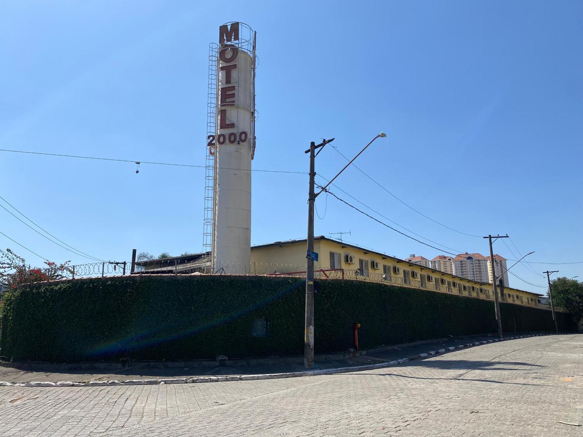 Motel 2000 Гуарульюс Экстерьер фото
