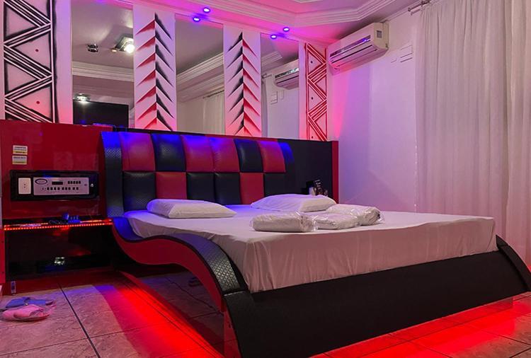 Motel 2000 Гуарульюс Экстерьер фото